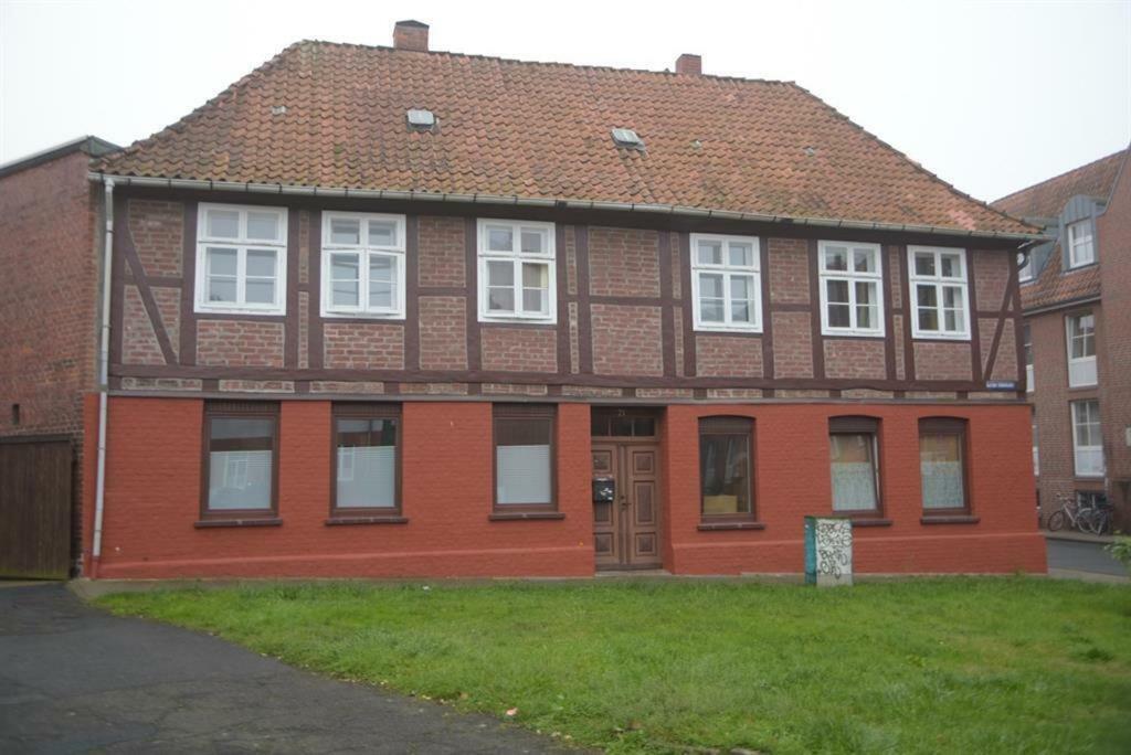 Fachwerkhaus In Der Altstadt Линебург Экстерьер фото